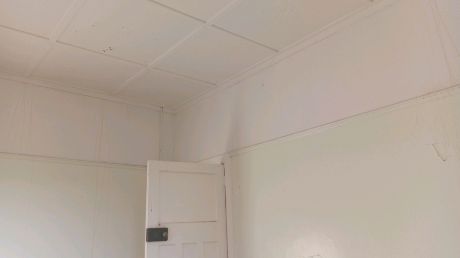 2 Bedroom Property for Sale in Aberdeen Eastern Cape